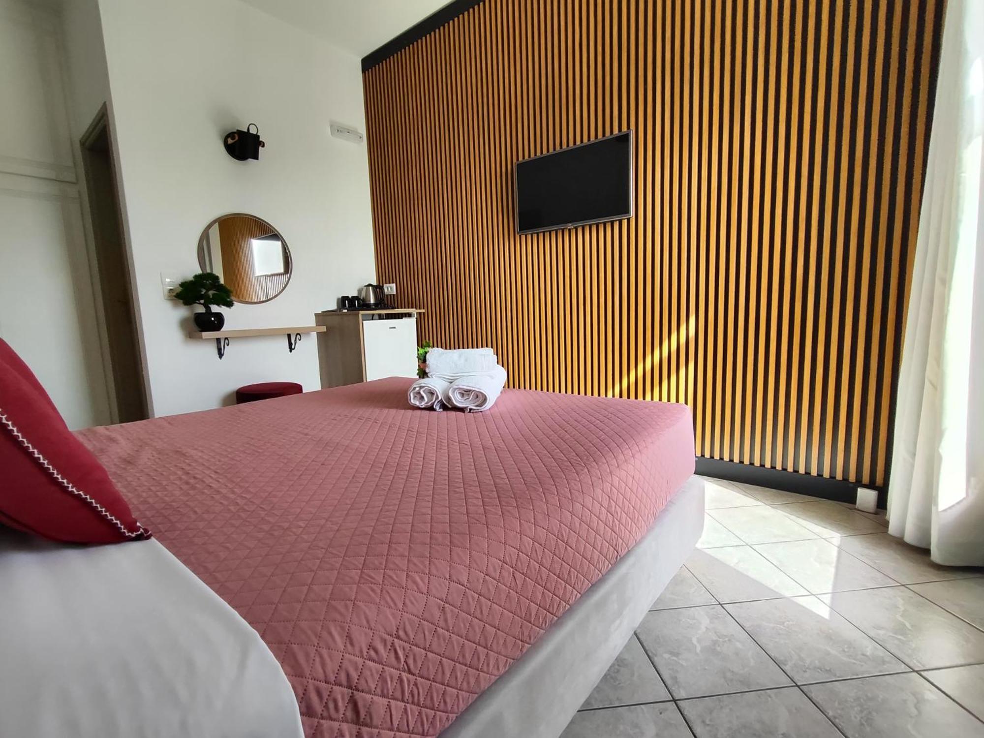 Nemesis Aparthotel Фира Екстериор снимка